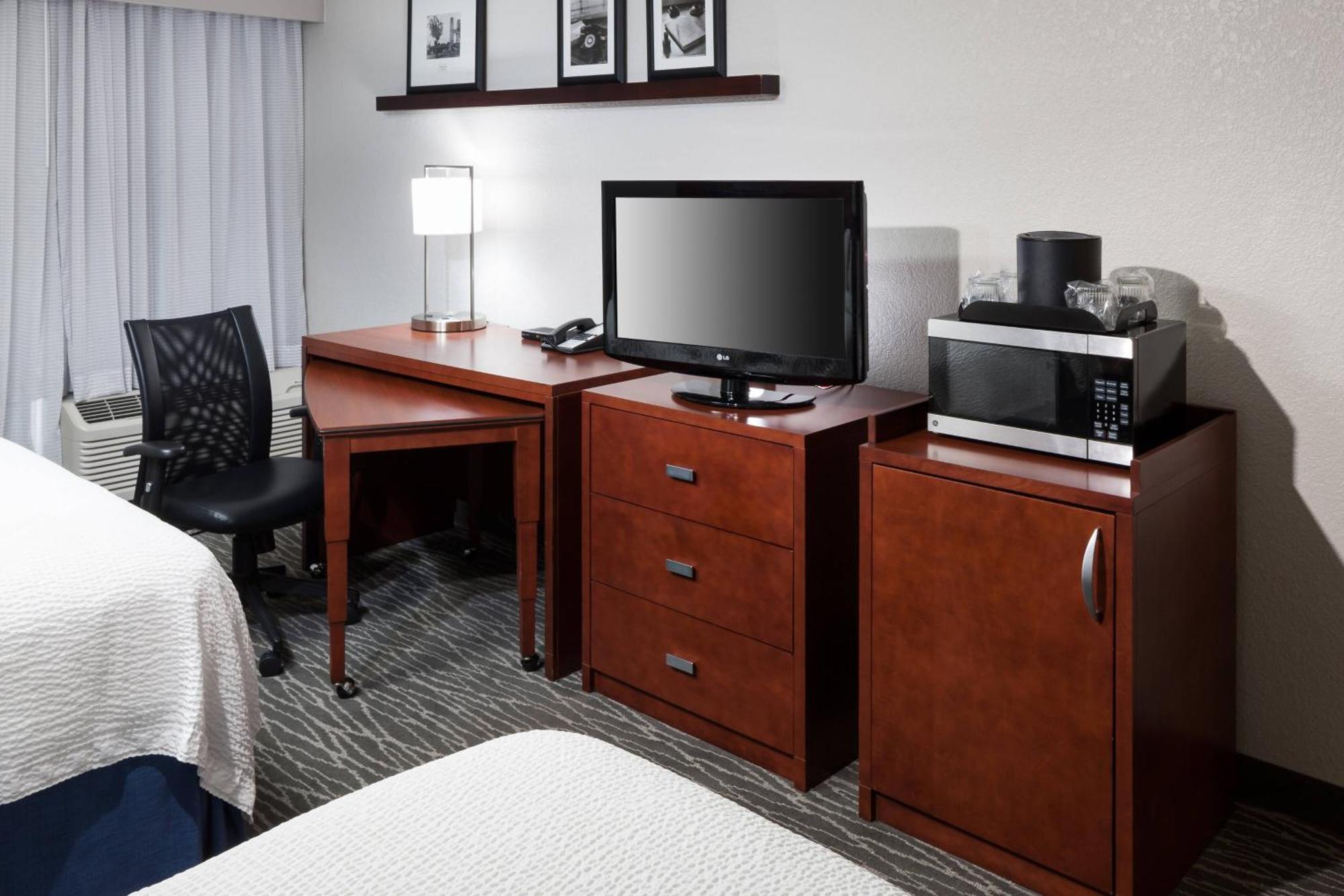 Отель Courtyard By Marriott Уэйко Экстерьер фото